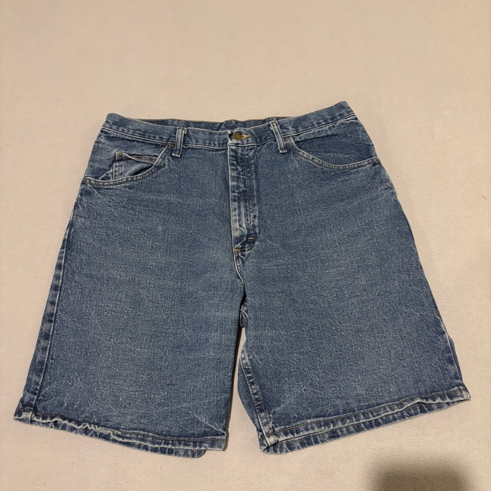 Wrangler Mens Relaxed Fit Denim Shorts Blue Mid Wash 36 Jean Shorts Jorts Summer